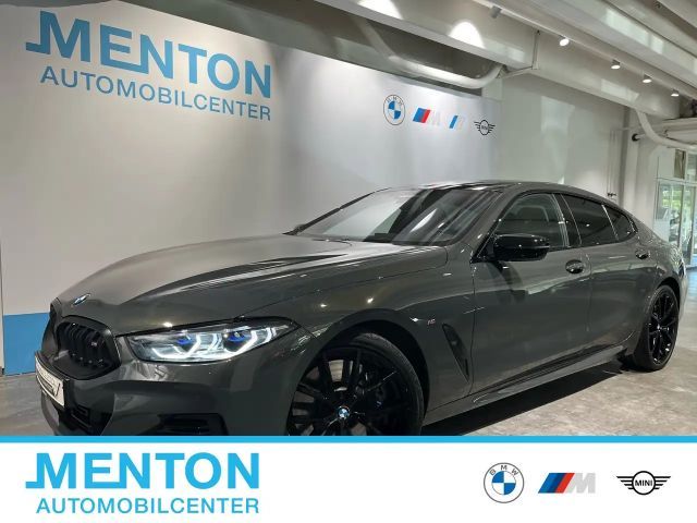 BMW M850 i xDrive B&W Surround DAB Aktivlenkung WLAN 2023 Benzine