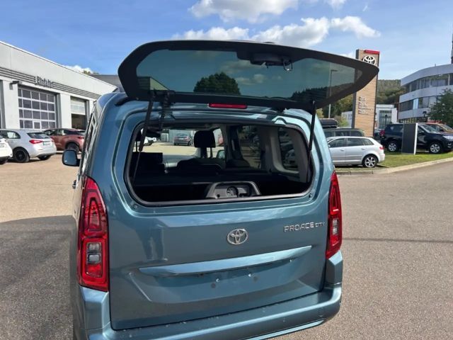 Toyota Proace City