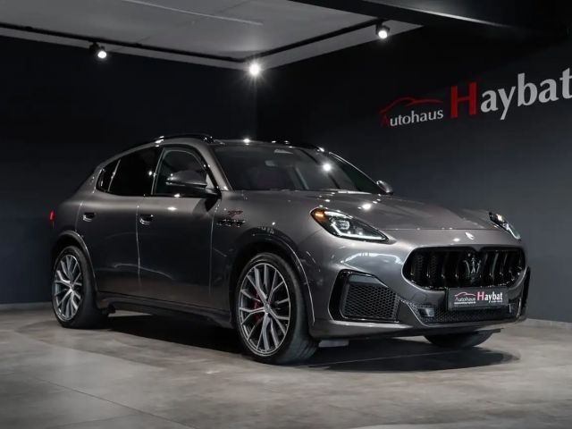 Maserati Grecale Trofeo Pano-Sonos-Garantie-HeadUp-360° 2022 Benzine