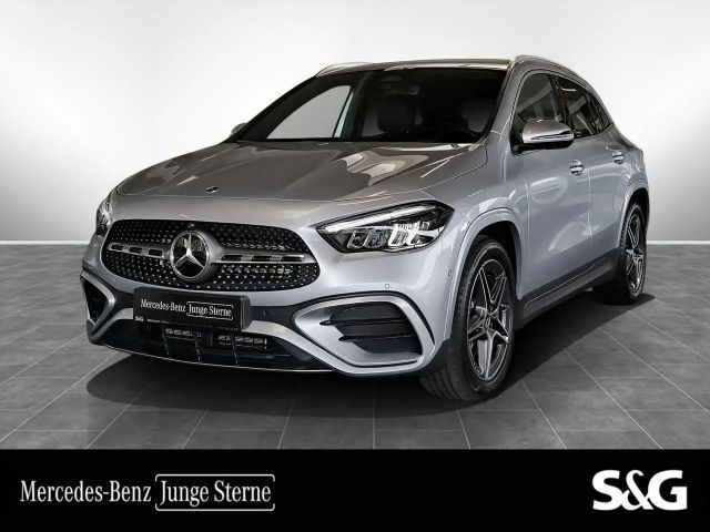 Mercedes-Benz GLA 180 AMG Edition DISTRO+TOTWINKEL+360°+LED+19 2025 Benzine