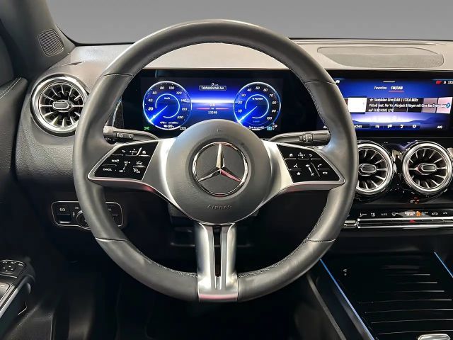 Mercedes-Benz EQB 250