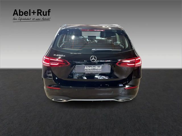 Mercedes-Benz B 250