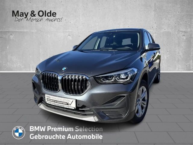 BMW X1 sDrive18i Automatik LED Navi HuD PDC SHZ HiFi 2022 Benzine