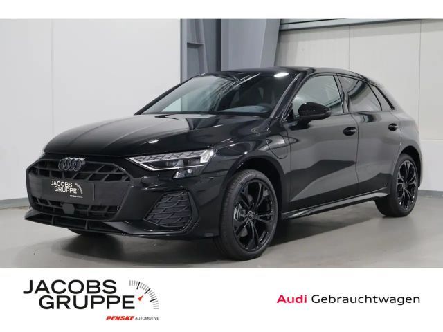 Audi A3 Sportback S line TFSI e 150 kW S AHK/Navi plus/LED/R.-Kamera/Phone 2026 Hybride / Benzine
