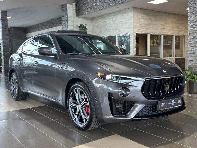 Maserati Levante Modena S Nerissimo Leder Pano 360Cam 2022 Benzine