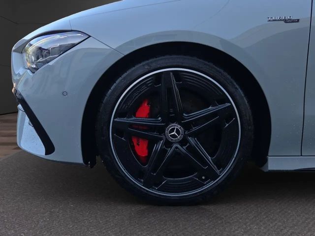 Mercedes-Benz CLA 35 AMG