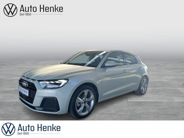 Audi A1 1.0 TFSI SHZ + LED + AUDI CONNECT Klima Navi 2025 Benzine