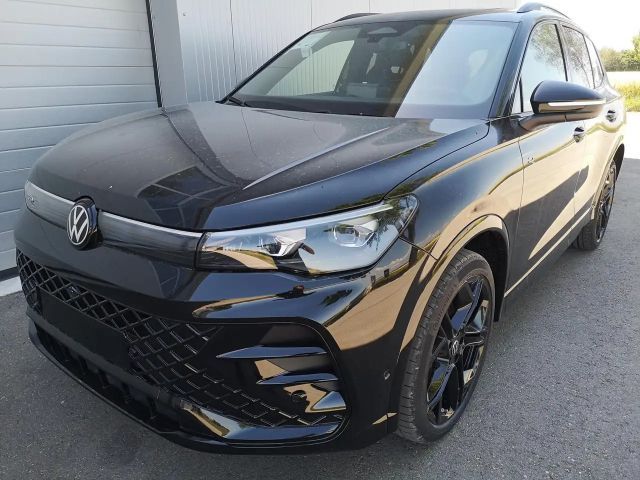 Volkswagen Tiguan 2.0 TSI 195 kW 4Motion R-Line 2.0TSI Navi 360 A... 2026 Benzine