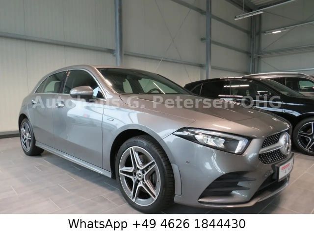 Mercedes-Benz A 250 e*AMG Premium*CAM*Distronic*Spurh*DAB*LED* 2021 Hybride / Benzine