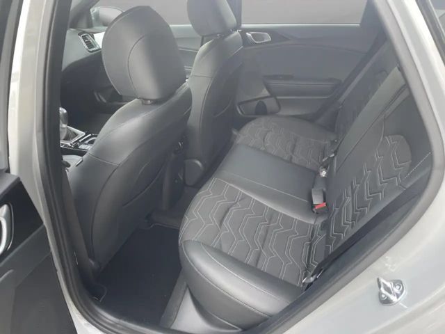 Kia Ceed / cee'd