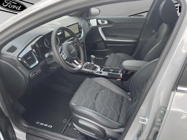 Kia Ceed / cee'd