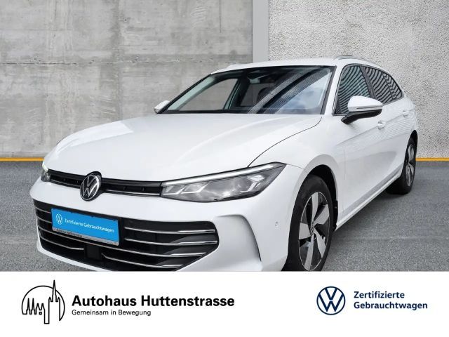 Volkswagen Passat Variant 1.5 eTSI DSG Business AHK KAMERA 2025 Benzine