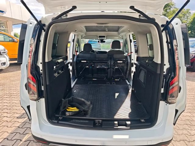 Ford Grand Tourneo