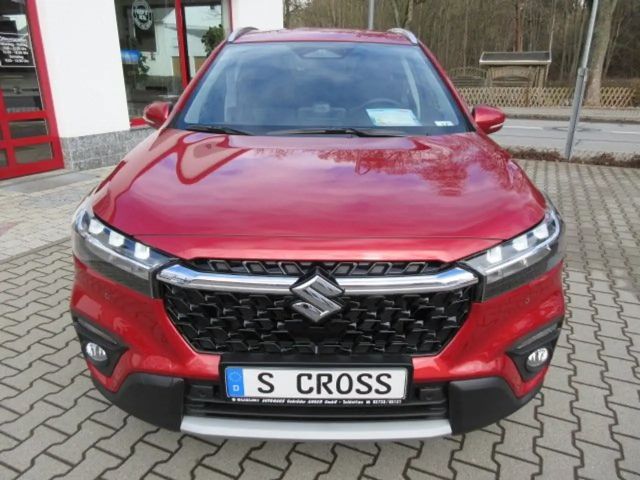 Suzuki S-Cross