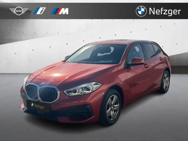 BMW 116 i Advantage LED PDC Klimaautomatik Sitzheizung 2023 Benzine