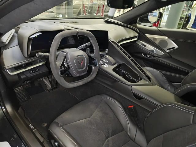 Corvette C8