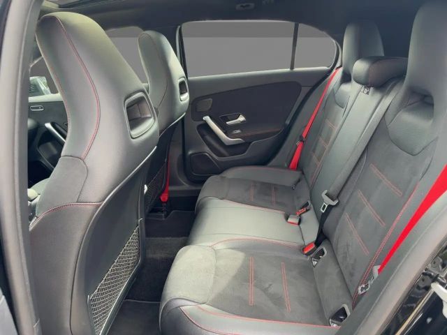 Mercedes-Benz A 35 AMG