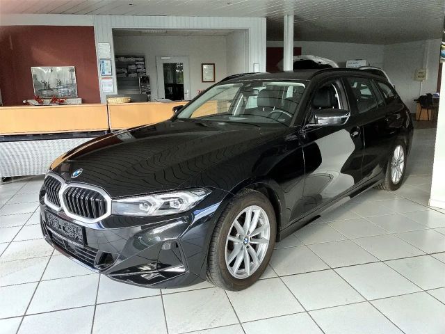 BMW 318 i Aktivtemp/M-ShadowLine/Kamera/DrivingAssist 2023 Benzine