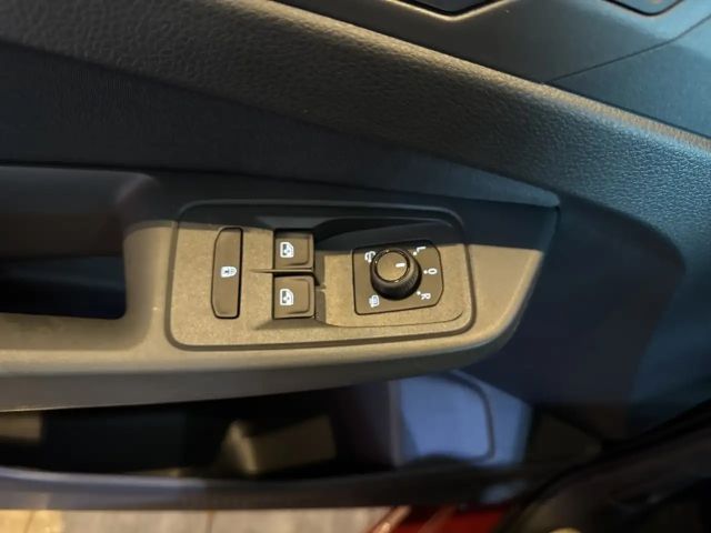 Ford Grand Tourneo