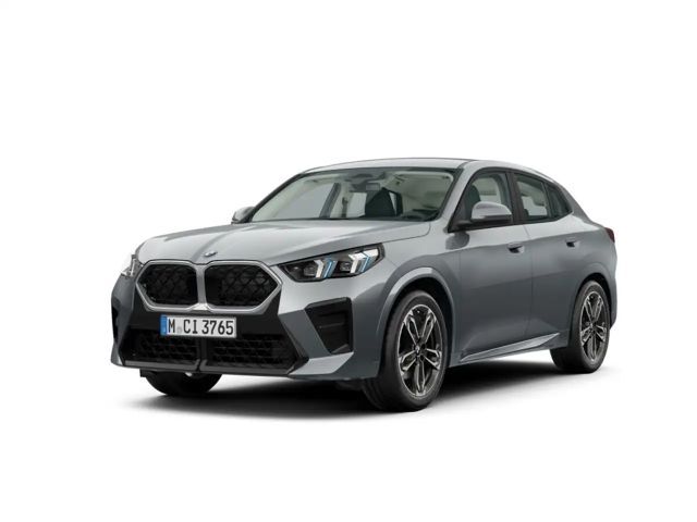 BMW X2 sDrive20i Sportpaket HUD AD Navi Digitales Cockpit 2025 Benzine