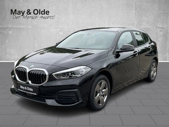 BMW 118 i Autom. Navi LED SHZ PDC Klimaauto. 2022 Benzine
