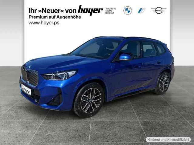 BMW iX1 xDrive30 M Sportpaket Head-Up HK HiFi DAB 2025 Elektrisch