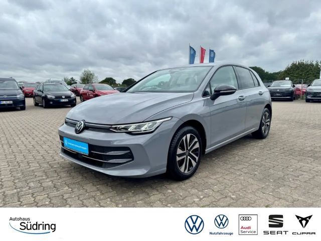 Volkswagen Golf 1,5 eTSI Energy DSG AHK Navi ACC Rückfahrk. 2026 Benzine