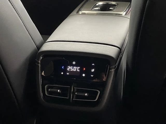 Mazda 6e