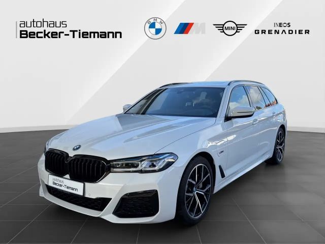 BMW 530 e xDrive Tour| M Sport| Ahk| Harman/Kardon| HeadUp 2024 Hybride / Benzine