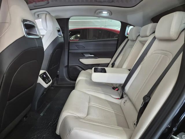 Mazda 6e