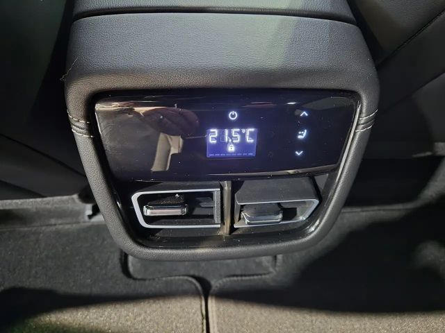 Mazda 6e