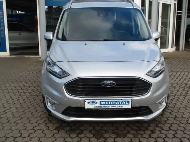 Ford Grand Tourneo