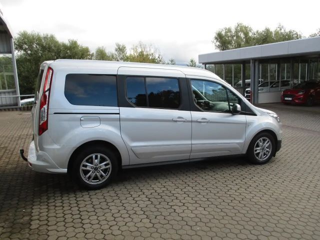 Ford Grand Tourneo