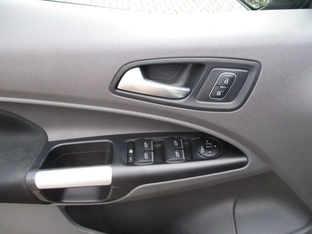 Ford Grand Tourneo
