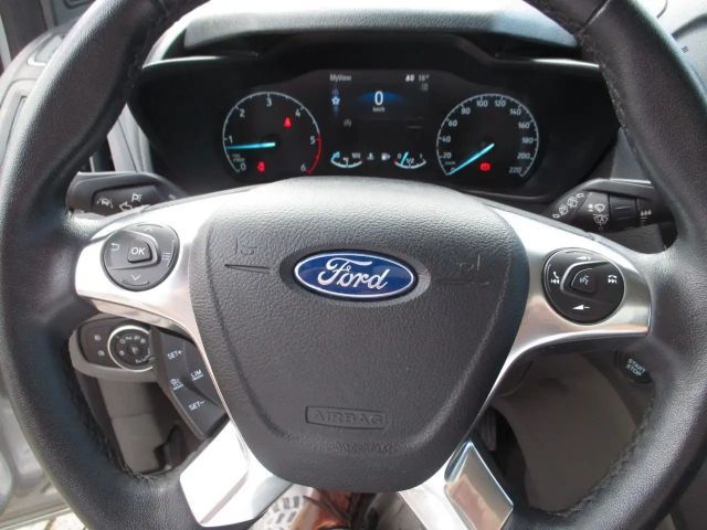 Ford Grand Tourneo