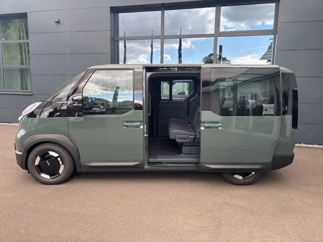 Kia PV5 Passenger