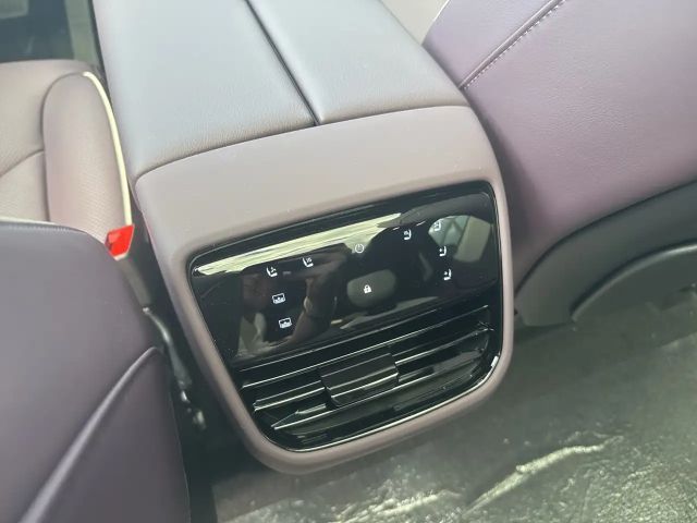 Mazda CX-6e