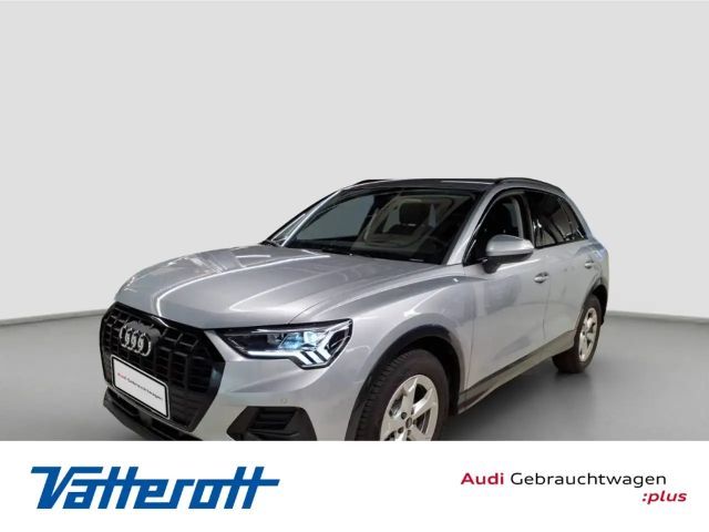 Audi Q3 35 TFSI advanced AHK Navi LED ACC CarPlay 2025 Benzine