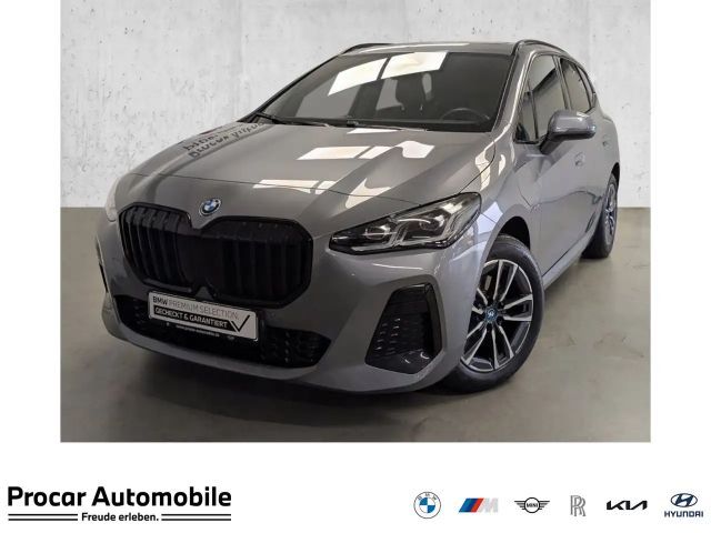 BMW 225 e xDrive Active Tourer M Sport AHK Pano DA 17'' 2023 Hybride / Benzine