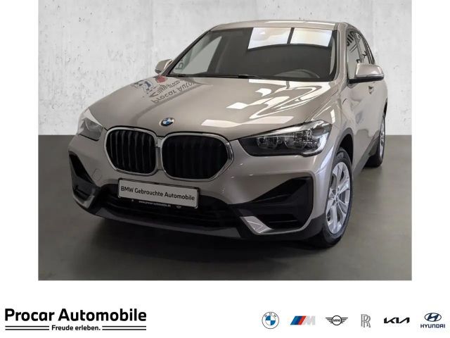 BMW X1 xDrive25e AHK Navi DAB PDC Shz 2021 Hybride / Benzine