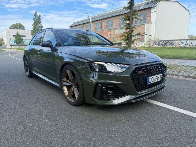 Audi RS4 2.9 TFSI quattro *EXCLUSIVE*NAVI*MATRIX*P-DACH* 2021 Benzine