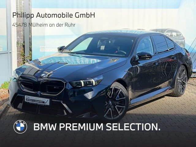 BMW M5 Limousine PANO B&W Ad.LED DA-Prof PA+ 2026 Hybride / Benzine