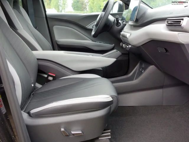 BYD Dolphin Surf