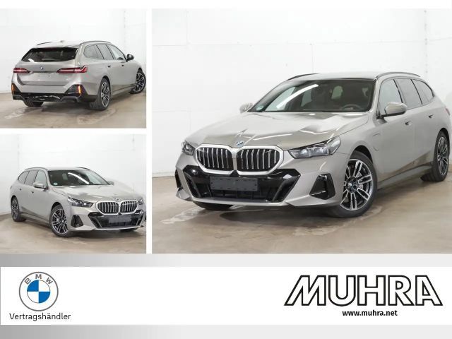 BMW 550 e xDrive Touring M Sport Pano Autobahnassistent 2026 Hybride / Benzine