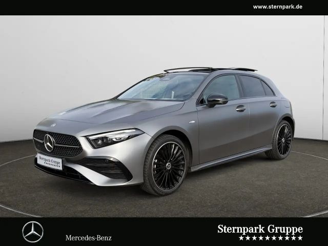 Mercedes-Benz A 250 A 250 e Special Edition 360°*PANO*AHK*MULTIBEAM* 2025 Hybride / Benzine