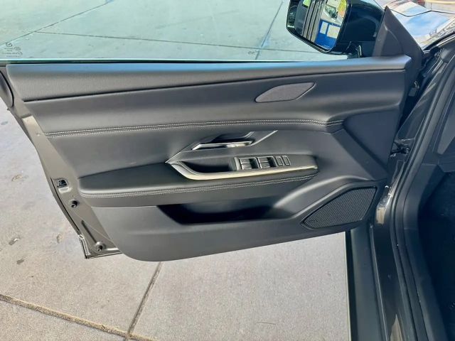 Mazda 6e