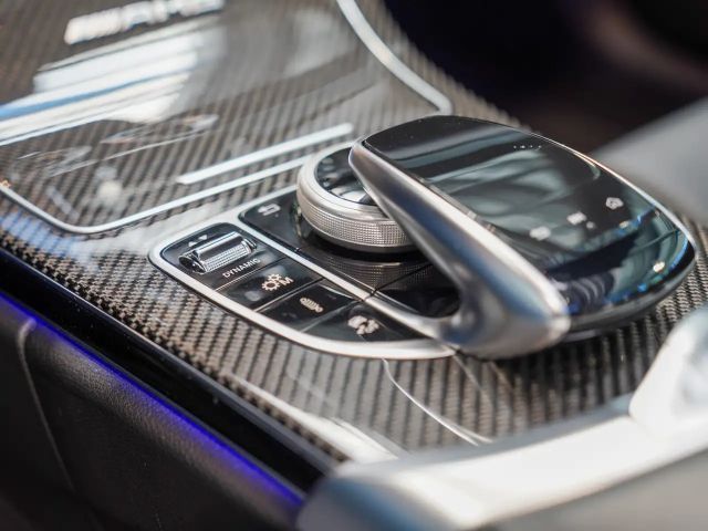 Mercedes-Benz C 63 AMG