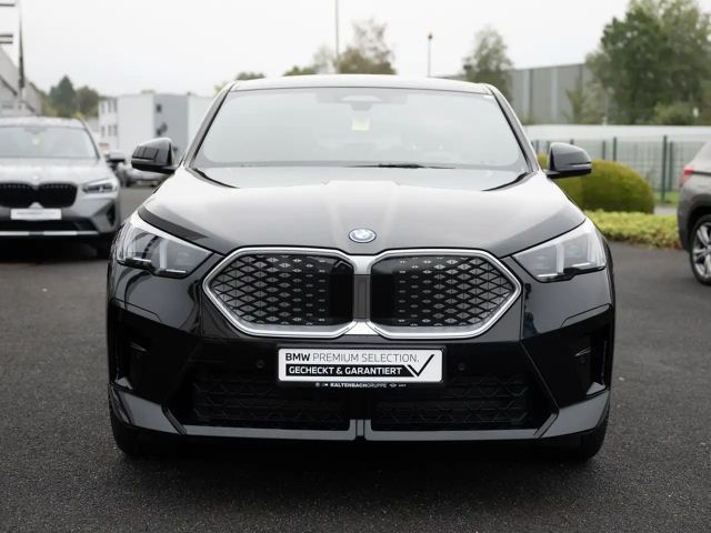 BMW iX2