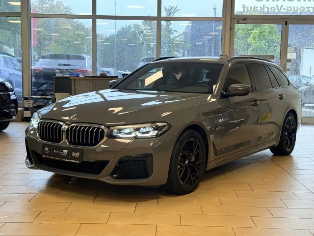 BMW 530 M Sport*AHK*Leder*1.H*Ambiente*CAM*ST-heiz* 2022 Hybride / Benzine