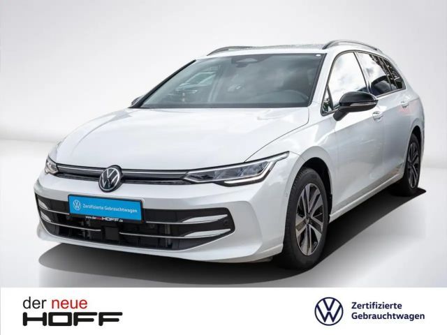 Volkswagen Golf VIII Variant 1.5 TSI ENERGY Navi AHK Anschlussgara 2025 Benzine